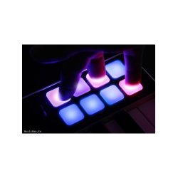 IK Multimedia Irig Keys I/O 25 MIDI controller and interface