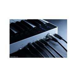 IK Multimedia Irig Keys I/O 25 MIDI controller and interface