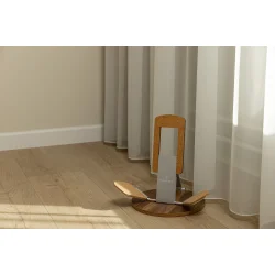 Guitar gulvstander fra Openhagen - Valnd