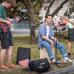 Mikrofonpakke + mikrofonstativ m. aktiv h�jttaler, stativ og record mikrofon