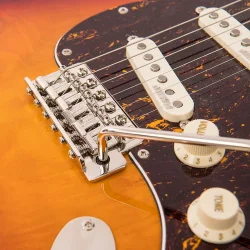 Vintage Electric Guitar- Maple Fingerboard: Sunset Sunburst