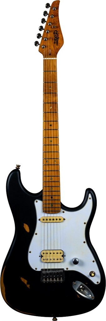 JS800 Elektrisk fra Jet Guitars - Black (Relic) : Roasted Maple Fretboard