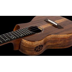 Flight: Spirit All Solid Concert Ukulele : Includes Deluxe Gig Bag
