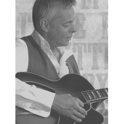 Tommy Emmanuel: Little By Little - Guitar Recorded Versions