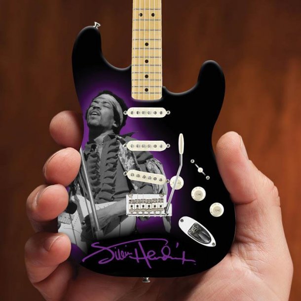 Axe Heaven: Jimi Hendrix Photo Tribute Fender&trade; Stratocaster&trade;
