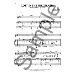 Musical Theatre Essentials: Tenor - Volume 1 (Book Only)